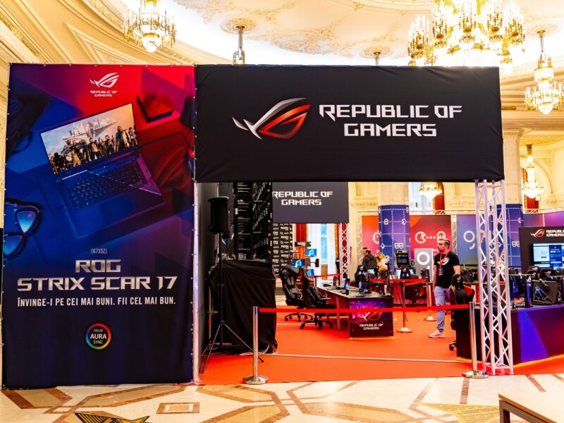 Standul ROG la deschiderea Bucharest Gaming Week 2022