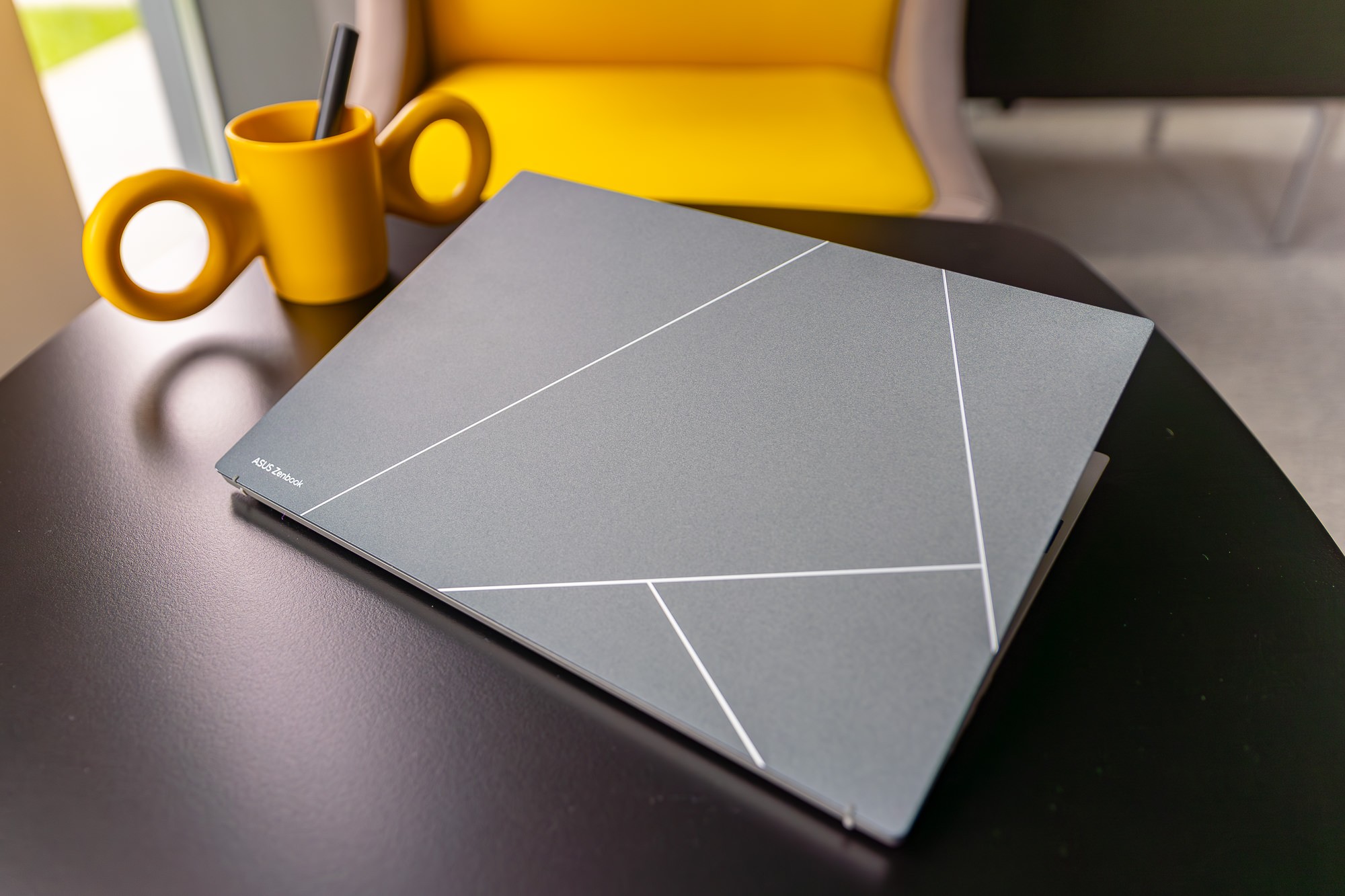 ASUS Zenbook S 13 OLED UX5304VA