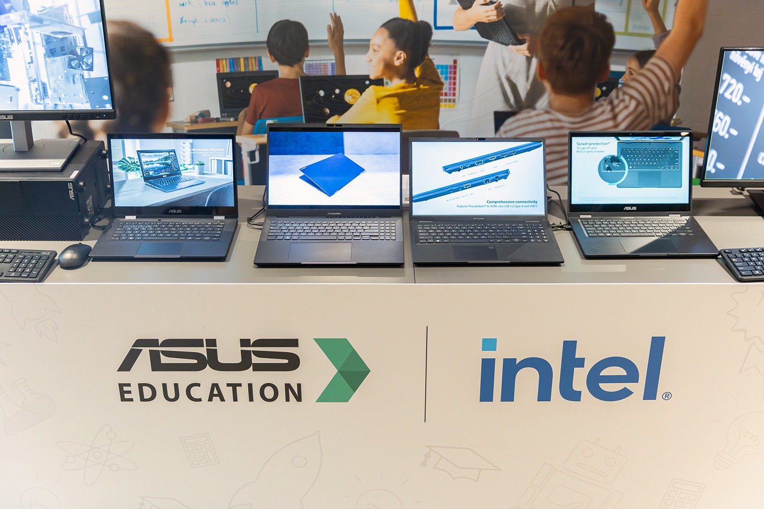Portofoliul de laptopuri ASUS pentru emdiul educațional