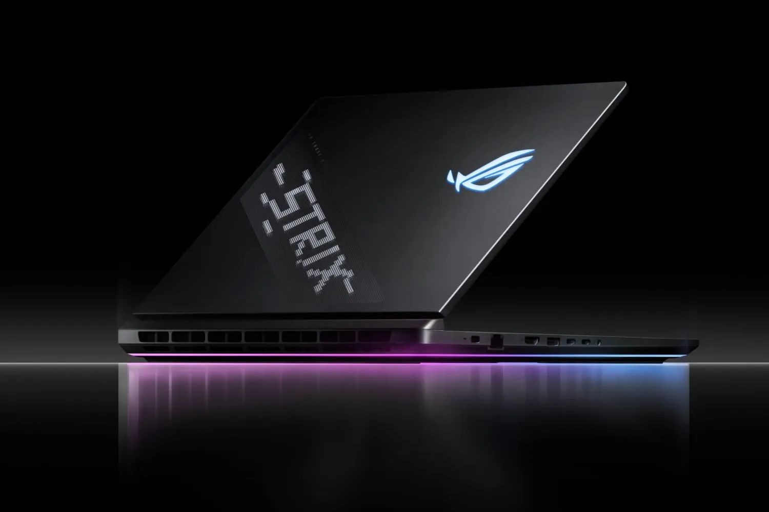 ROG Strix SCAR 18 (2025)