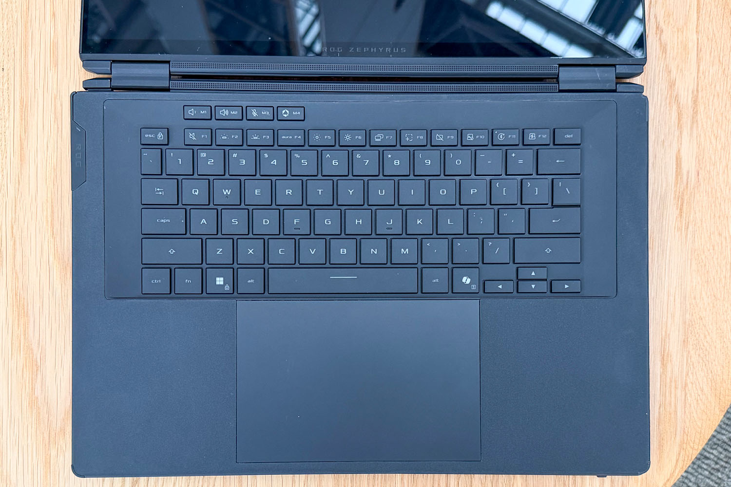 ROG Zephyrus Duo (2026) GX651