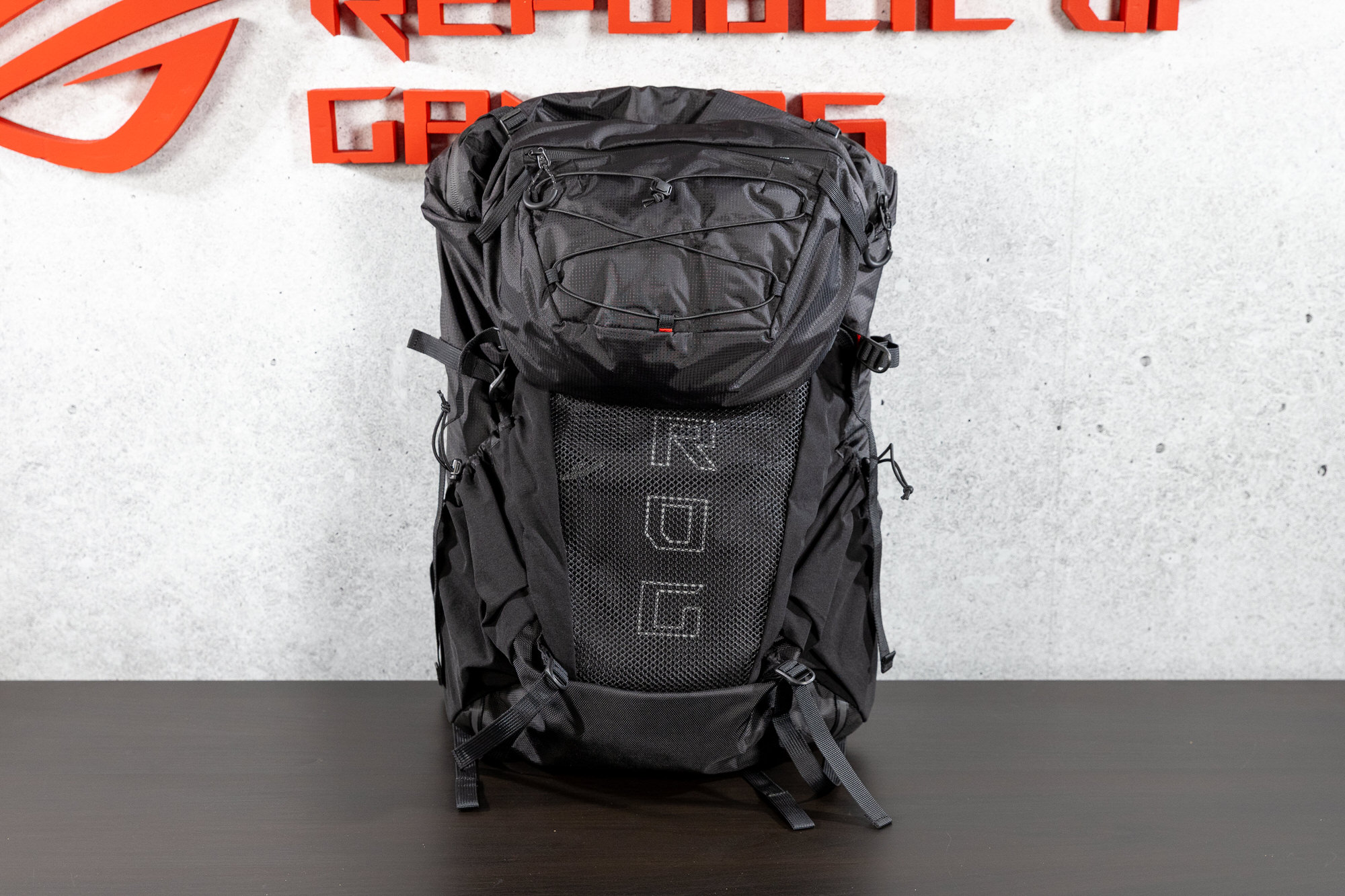 ROG Archer ErgoAir Gaming Backpack BP3800