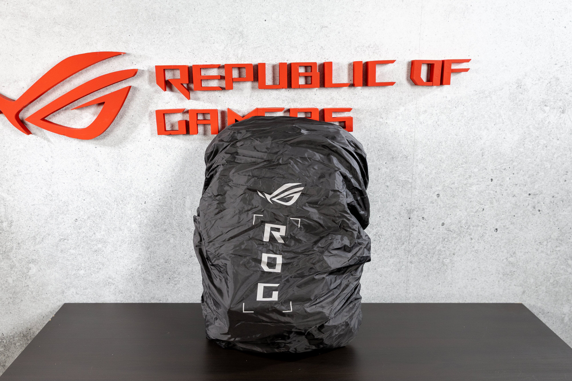 ROG Archer ErgoAir Gaming Backpack BP3800
